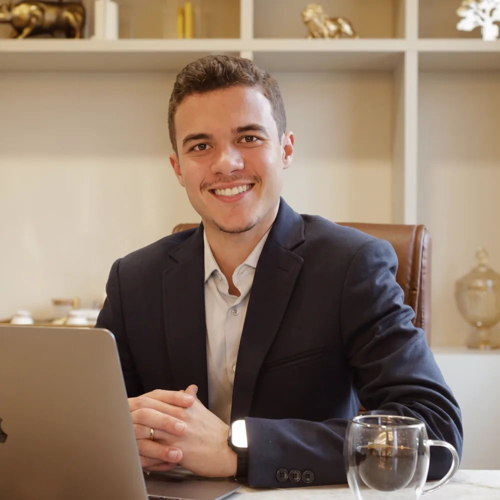 Felipe Paiva, consultor imobiliário para investidores em Santa Catarina